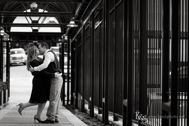 downtown dallas engagement phtoographers